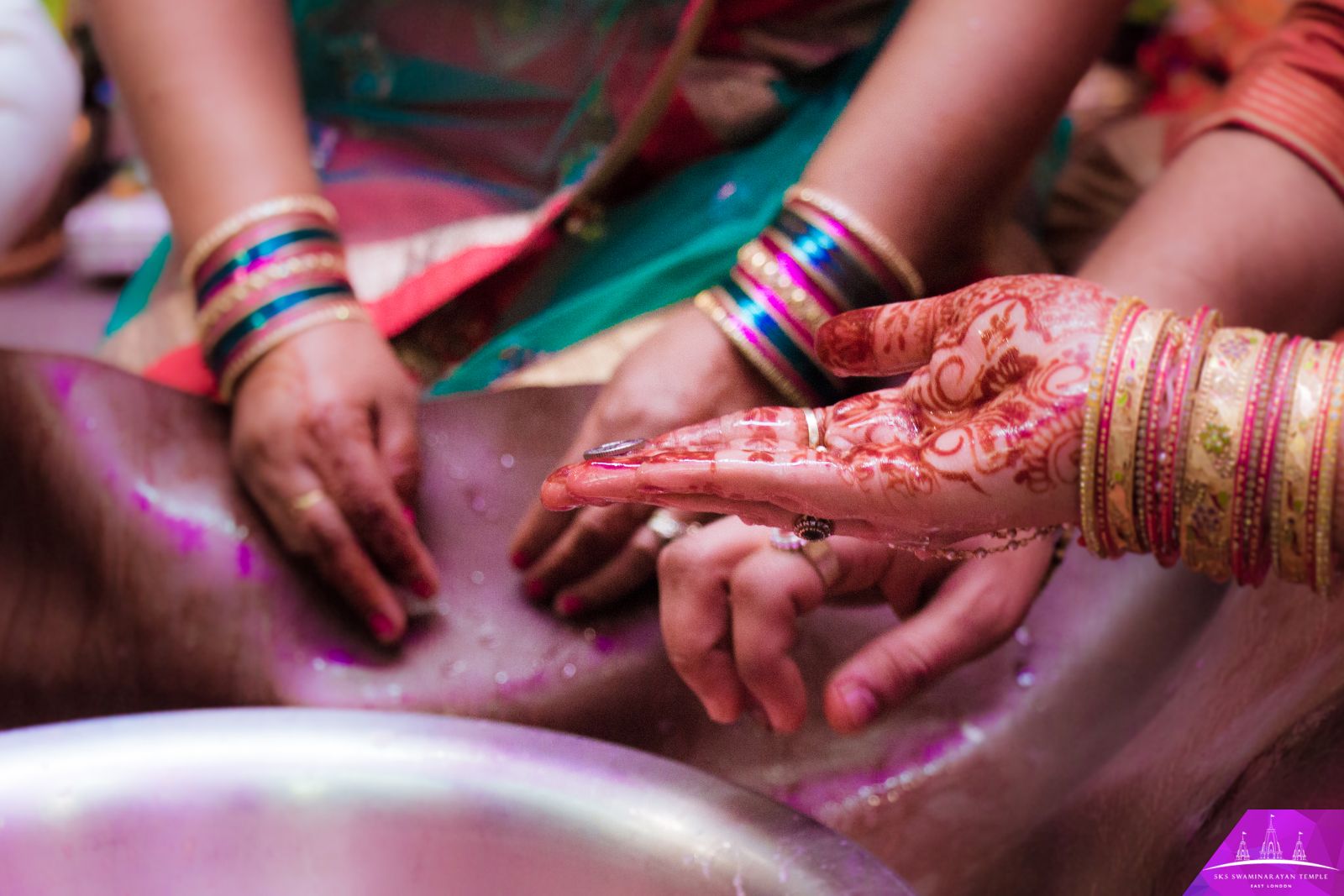 ©1987-2017 SKS Swaminarayan Temple East London
